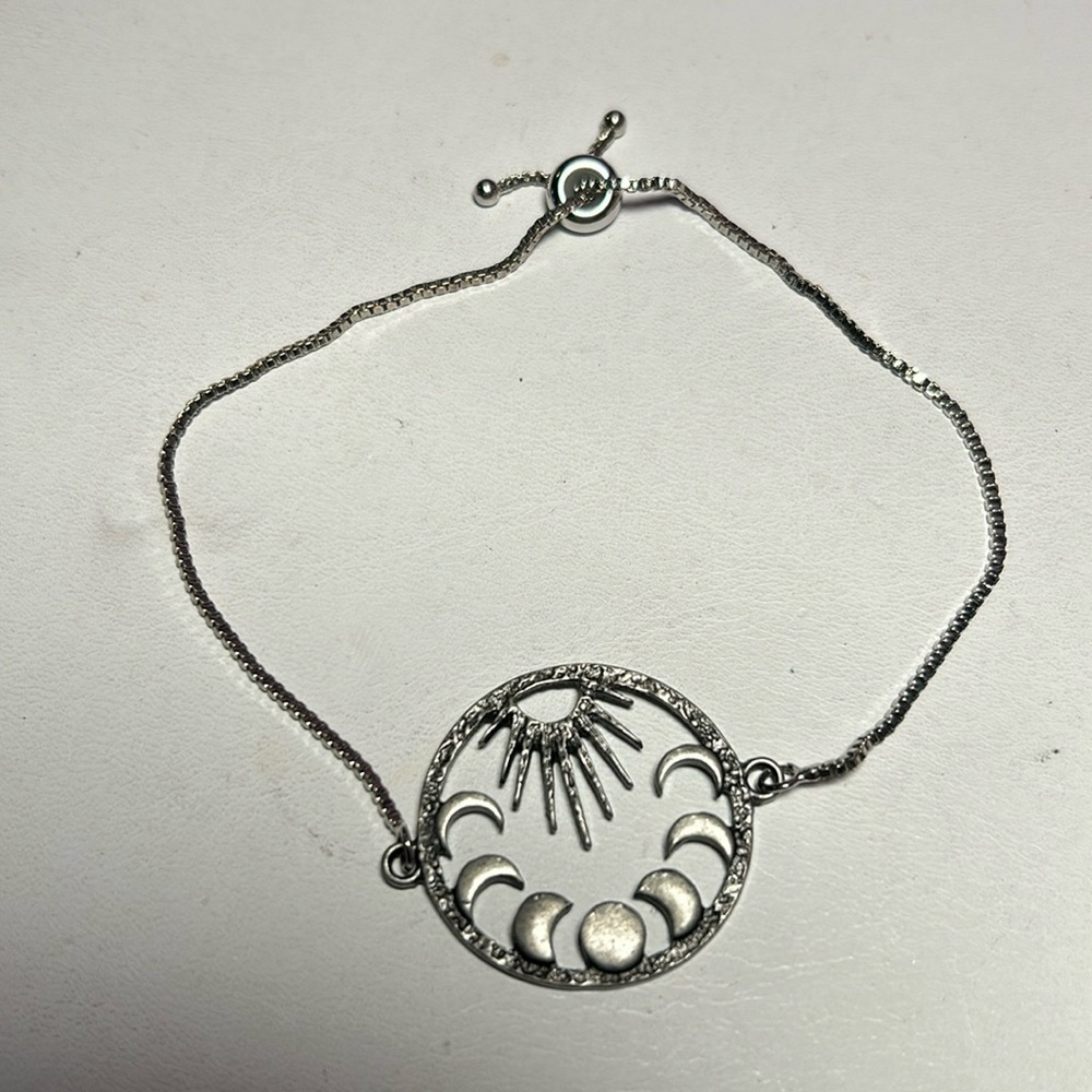 Moon 🌒 Phases Bracelet